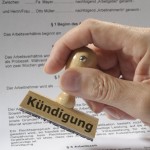 Wie sollte man das Arbeitsverhältnis richtig kündigen?