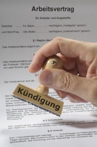 Wie sollte man das Arbeitsverhältnis richtig kündigen?